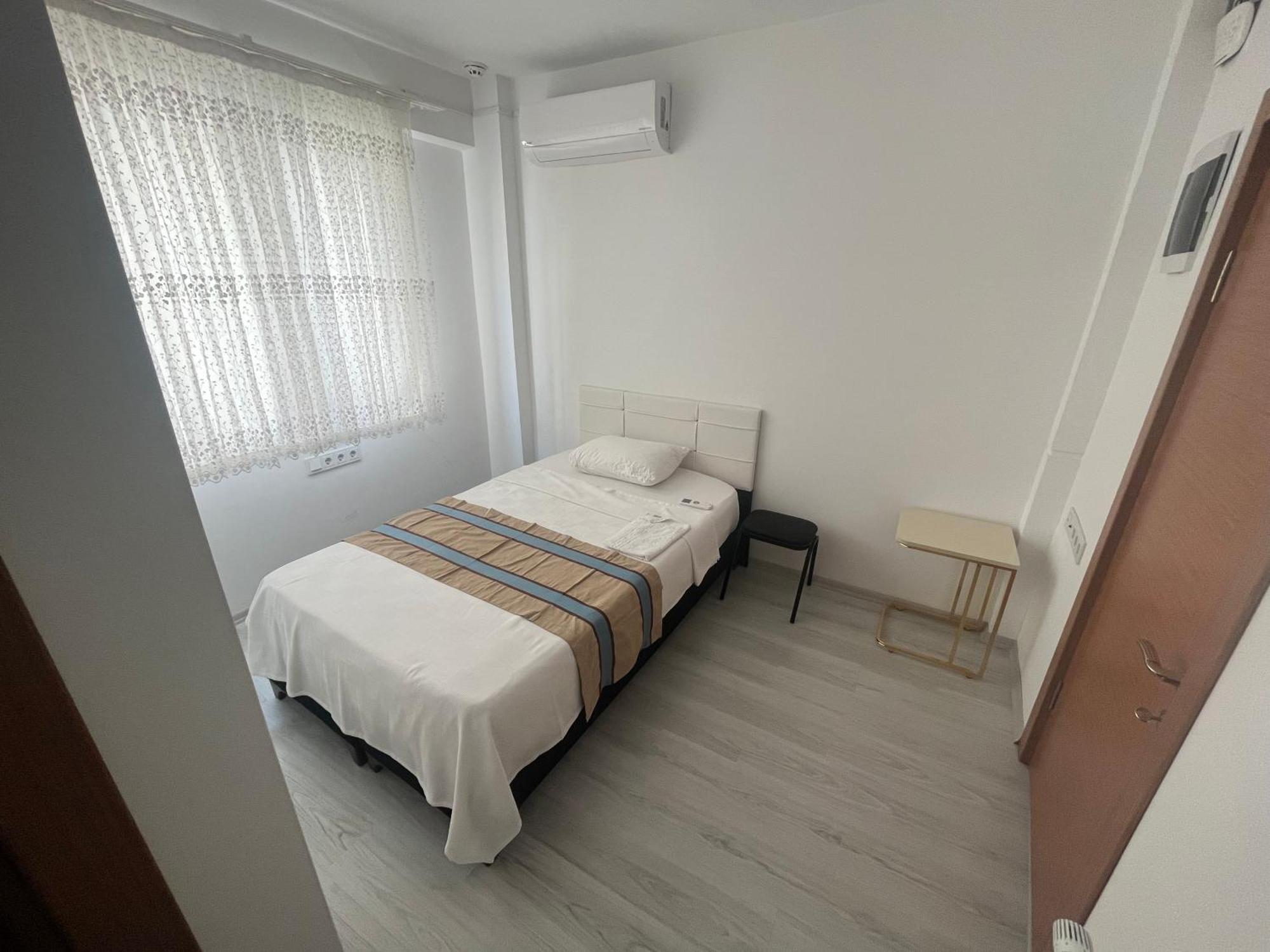Tuerkmen Hotel - Istanbul — Photos 1